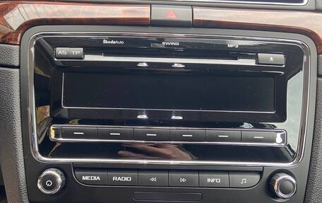 Skoda Superb III рестайлинг, 2010 год, 620 000 рублей, 19 фотография