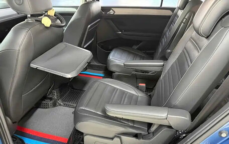 Volkswagen Touran III, 2021 год, 2 330 000 рублей, 9 фотография