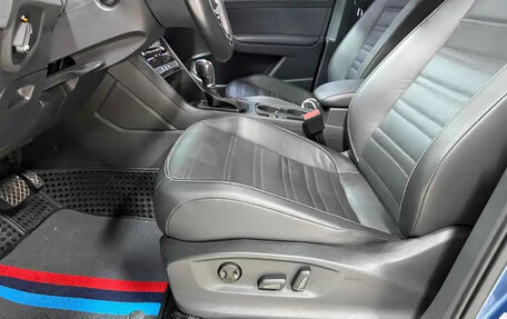 Volkswagen Touran III, 2021 год, 2 330 000 рублей, 7 фотография