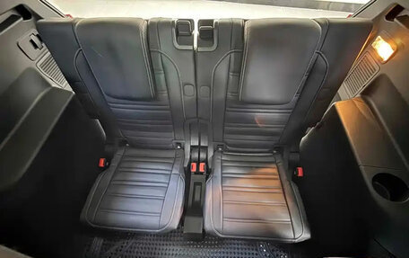 Volkswagen Touran III, 2021 год, 2 330 000 рублей, 10 фотография