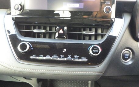 Toyota Corolla, 2021 год, 1 980 000 рублей, 13 фотография