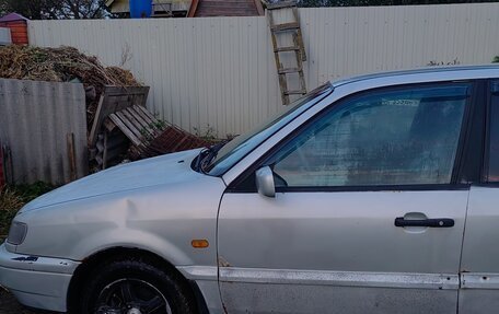 Volkswagen Passat B4, 1996 год, 140 000 рублей, 7 фотография