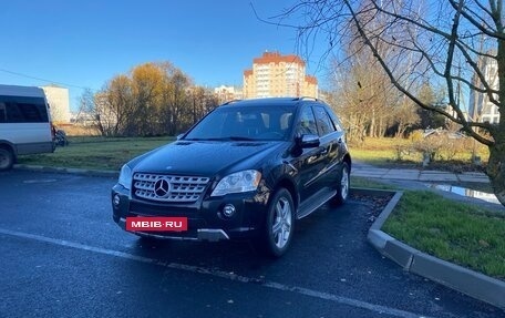 Mercedes-Benz M-Класс, 2009 год, 2 400 000 рублей, 3 фотография