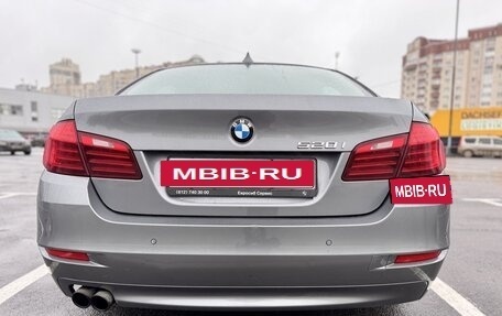 BMW 5 серия, 2014 год, 2 390 000 рублей, 13 фотография