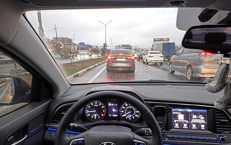 Hyundai Elantra VI рестайлинг, 2016 год, 1 360 000 рублей, 3 фотография