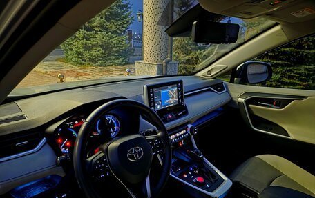 Toyota RAV4, 2019 год, 3 700 000 рублей, 20 фотография