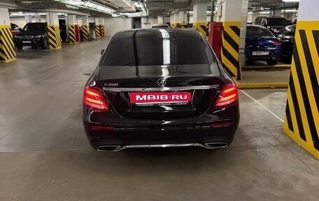 Mercedes-Benz E-Класс, 2018 год, 2 899 000 рублей, 4 фотография