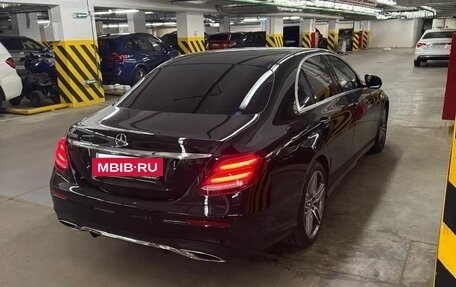 Mercedes-Benz E-Класс, 2018 год, 2 899 000 рублей, 7 фотография