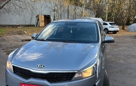 KIA Rio IV, 2020 год, 1 550 000 рублей, 1 фотография