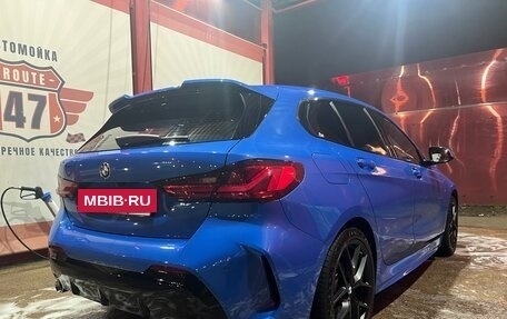 BMW 1 серия, 2021 год, 2 800 000 рублей, 10 фотография