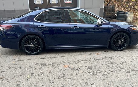 Toyota Camry, 2020 год, 2 350 000 рублей, 3 фотография