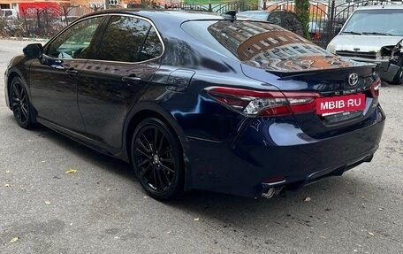 Toyota Camry, 2020 год, 2 350 000 рублей, 5 фотография