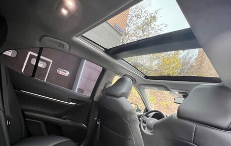 Toyota Camry, 2020 год, 2 350 000 рублей, 15 фотография