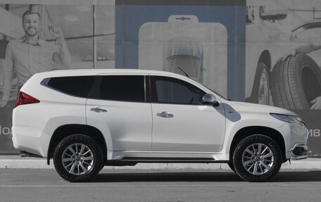 Mitsubishi Montero Sport, 2019 год, 2 745 000 рублей, 5 фотография