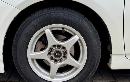 Toyota Prius, 2011 год, 1 099 000 рублей, 9 фотография