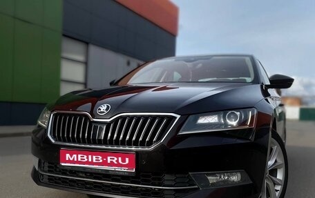 Skoda Superb III рестайлинг, 2015 год, 2 516 000 рублей, 1 фотография