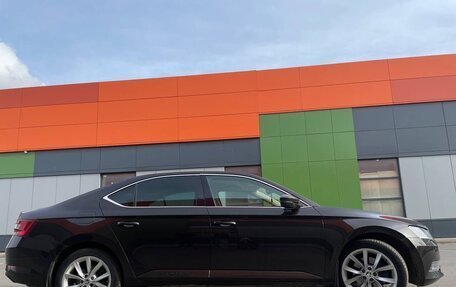 Skoda Superb III рестайлинг, 2015 год, 2 516 000 рублей, 9 фотография