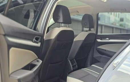 Volkswagen Golf VIII, 2021 год, 2 200 000 рублей, 6 фотография