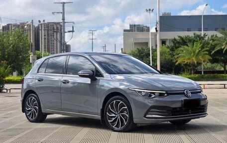 Volkswagen Golf VIII, 2021 год, 2 200 000 рублей, 1 фотография