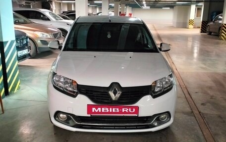 Renault Logan II, 2015 год, 680 000 рублей, 2 фотография