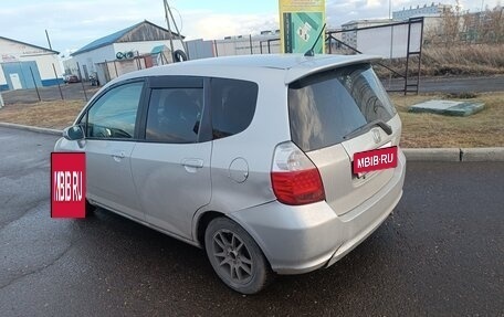 Honda Fit III, 2005 год, 310 000 рублей, 7 фотография