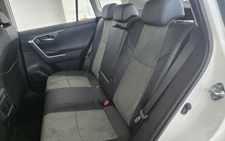 Toyota RAV4, 2025 год, 4 200 000 рублей, 10 фотография