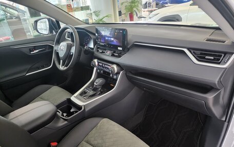 Toyota RAV4, 2025 год, 4 200 000 рублей, 8 фотография