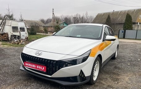 Hyundai Elantra, 2020 год, 1 496 000 рублей, 2 фотография