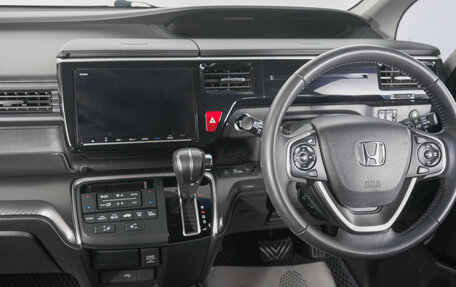 Honda Stepwgn IV, 2020 год, 2 729 000 рублей, 16 фотография