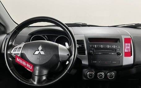 Mitsubishi Outlander III рестайлинг 3, 2011 год, 1 380 000 рублей, 10 фотография