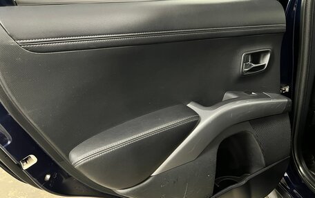 Mitsubishi Outlander III рестайлинг 3, 2011 год, 1 380 000 рублей, 25 фотография