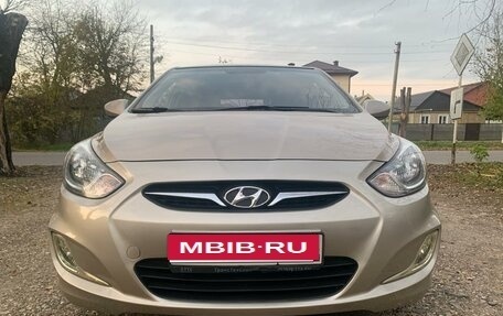 Hyundai Solaris II рестайлинг, 2013 год, 680 000 рублей, 1 фотография