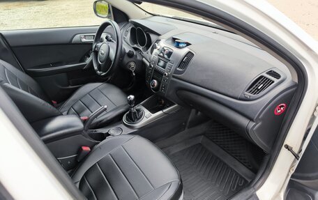 KIA Cerato III, 2010 год, 950 000 рублей, 11 фотография