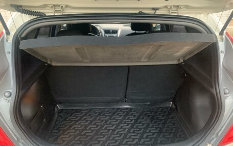 Hyundai Solaris II рестайлинг, 2013 год, 680 000 рублей, 5 фотография