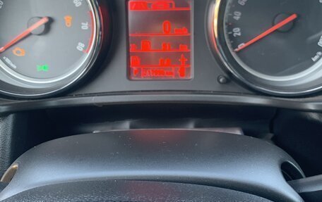 Opel Insignia II рестайлинг, 2012 год, 670 000 рублей, 11 фотография