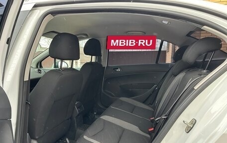 Peugeot 408 I рестайлинг, 2013 год, 695 000 рублей, 13 фотография