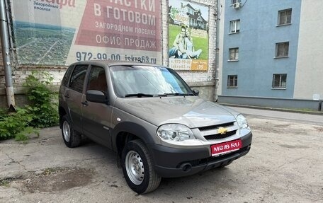 Chevrolet Niva I рестайлинг, 2017 год, 715 000 рублей, 1 фотография
