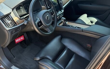 Volvo S90 II рестайлинг, 2019 год, 2 800 000 рублей, 26 фотография