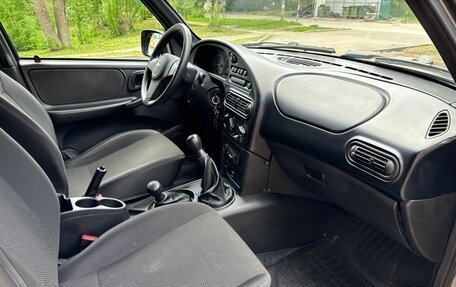 Chevrolet Niva I рестайлинг, 2017 год, 715 000 рублей, 9 фотография