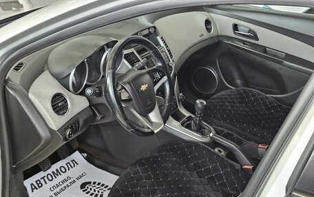 Chevrolet Cruze II, 2011 год, 849 000 рублей, 10 фотография