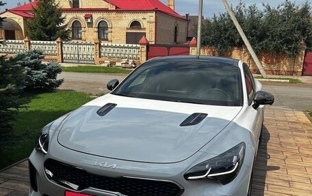 KIA Stinger I, 2022 год, 3 950 000 рублей, 1 фотография