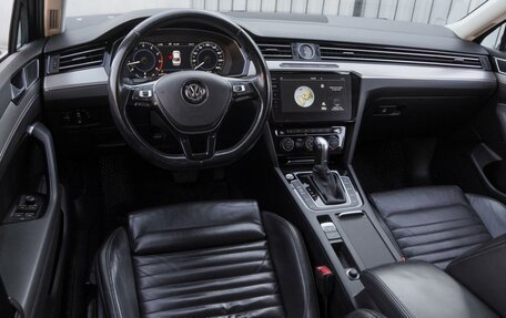 Volkswagen Passat B8 рестайлинг, 2018 год, 1 990 000 рублей, 6 фотография