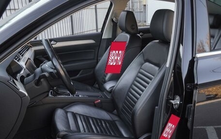 Volkswagen Passat B8 рестайлинг, 2018 год, 1 990 000 рублей, 10 фотография