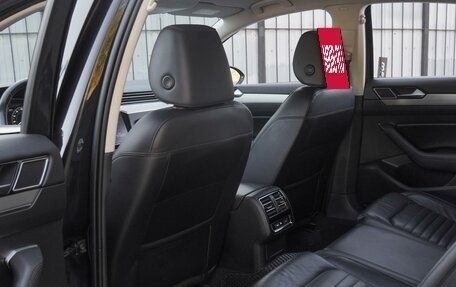 Volkswagen Passat B8 рестайлинг, 2018 год, 1 990 000 рублей, 11 фотография