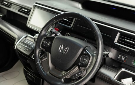 Honda Stepwgn IV, 2016 год, 1 980 000 рублей, 11 фотография