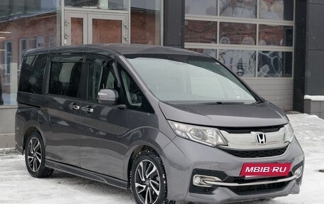 Honda Stepwgn IV, 2016 год, 1 980 000 рублей, 3 фотография