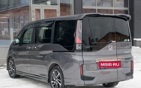 Honda Stepwgn IV, 2016 год, 1 980 000 рублей, 7 фотография