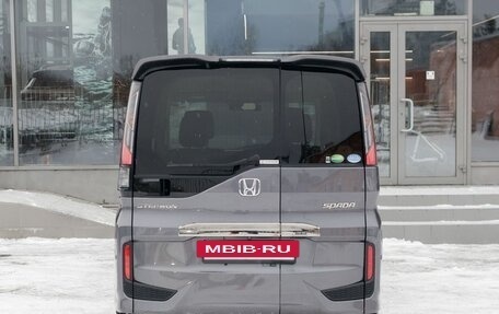 Honda Stepwgn IV, 2016 год, 1 980 000 рублей, 6 фотография