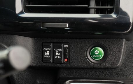 Honda Stepwgn IV, 2016 год, 1 980 000 рублей, 19 фотография