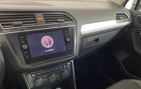 Volkswagen Tiguan II, 2017 год, 1 797 000 рублей, 18 фотография